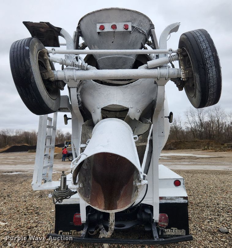 image for item JB9601 2000 Sterling L9500  ready mix truck