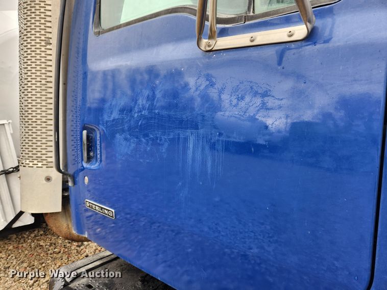 image for item JB9601 2000 Sterling L9500  ready mix truck