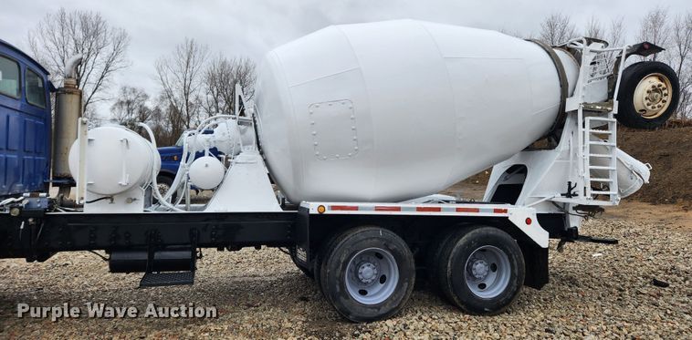 image for item JB9601 2000 Sterling L9500  ready mix truck