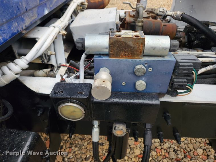 image for item JB9601 2000 Sterling L9500  ready mix truck