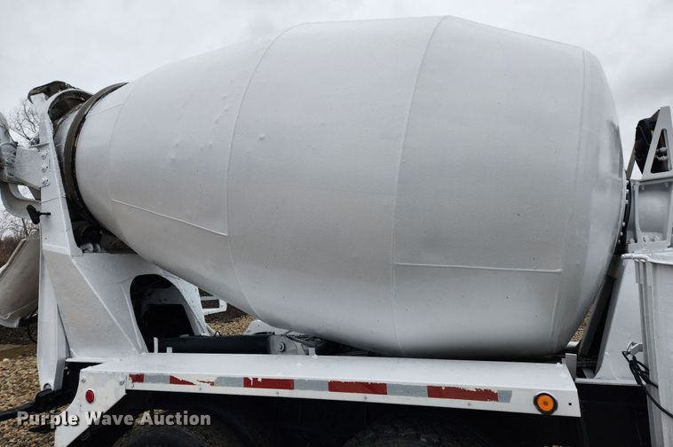 image for item JB9601 2000 Sterling L9500  ready mix truck