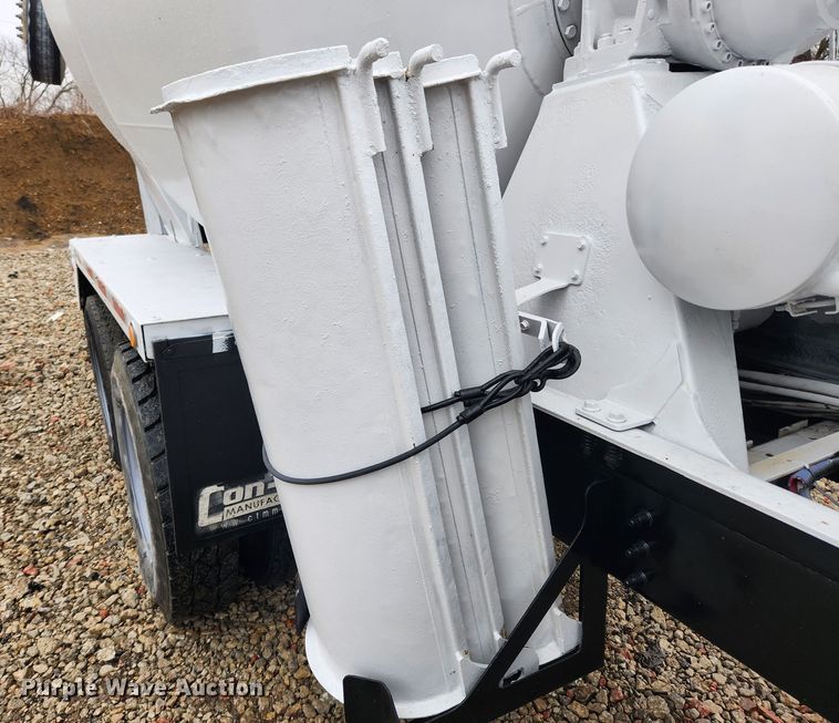 image for item JB9601 2000 Sterling L9500  ready mix truck