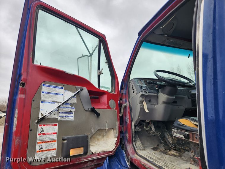 image for item JB9601 2000 Sterling L9500  ready mix truck