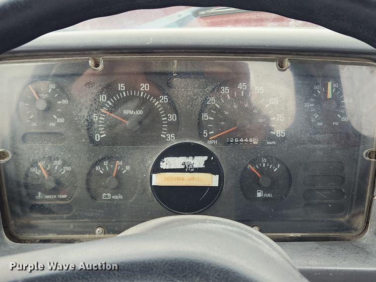 image for item JB9601 2000 Sterling L9500  ready mix truck