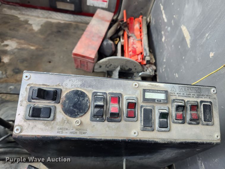 image for item JB9601 2000 Sterling L9500  ready mix truck