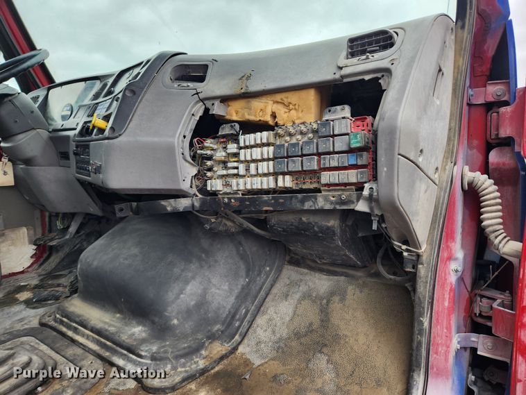 image for item JB9601 2000 Sterling L9500  ready mix truck