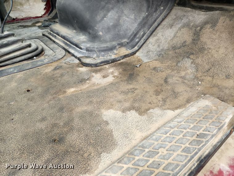 image for item JB9601 2000 Sterling L9500  ready mix truck