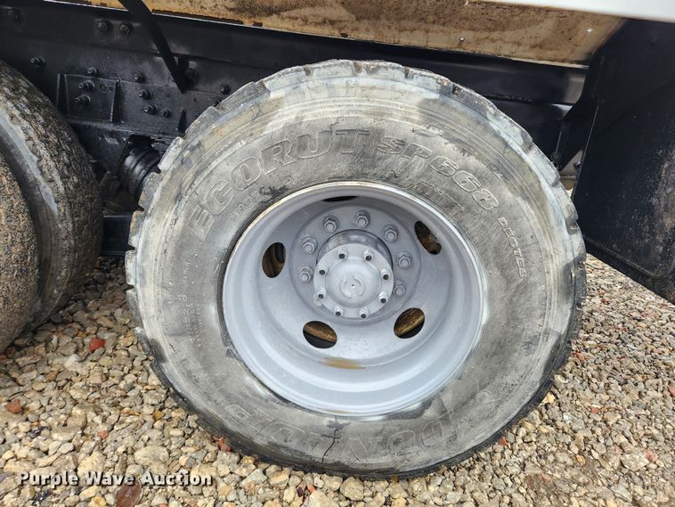 image for item JB9601 2000 Sterling L9500  ready mix truck