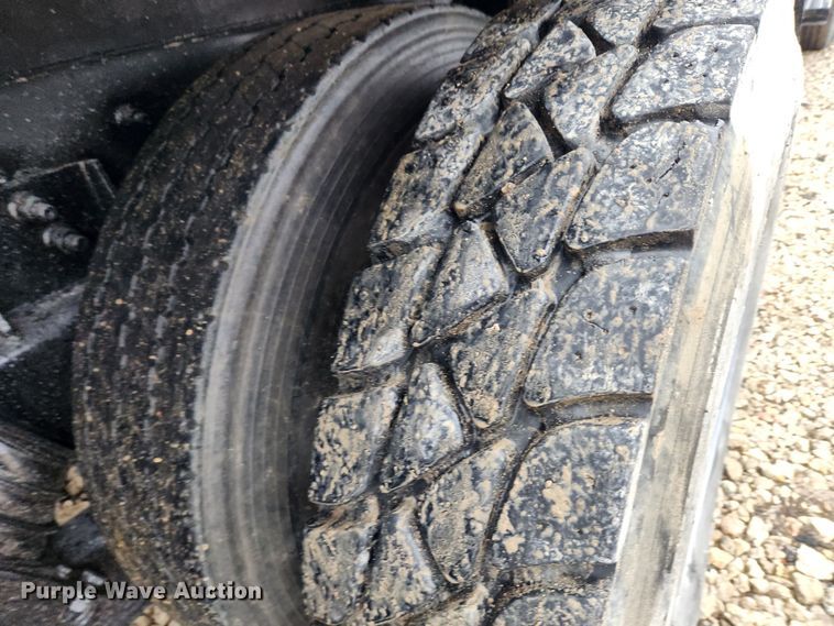 image for item JB9601 2000 Sterling L9500  ready mix truck