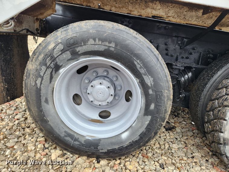 image for item JB9601 2000 Sterling L9500  ready mix truck