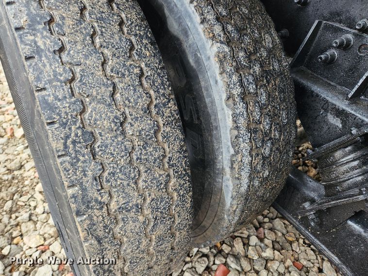 image for item JB9601 2000 Sterling L9500  ready mix truck