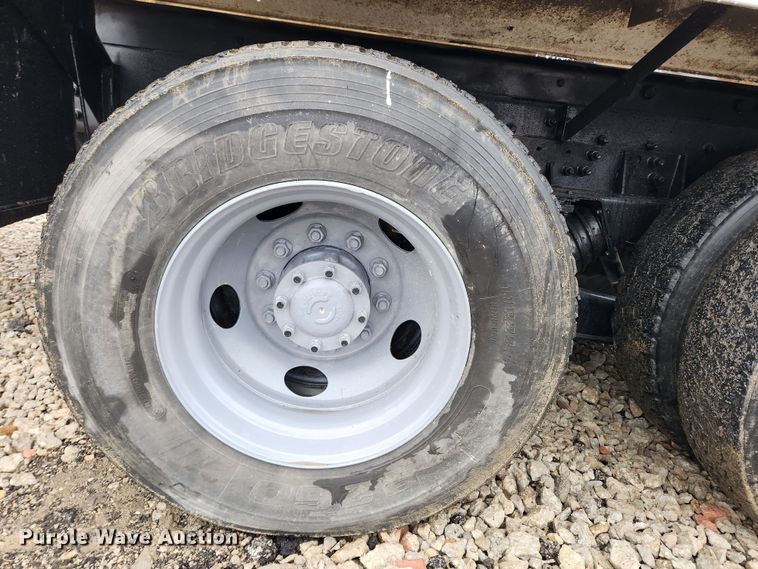 image for item JB9601 2000 Sterling L9500  ready mix truck