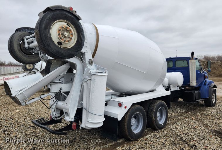 image for item JB9602 2000 Sterling L9500  ready mix truck