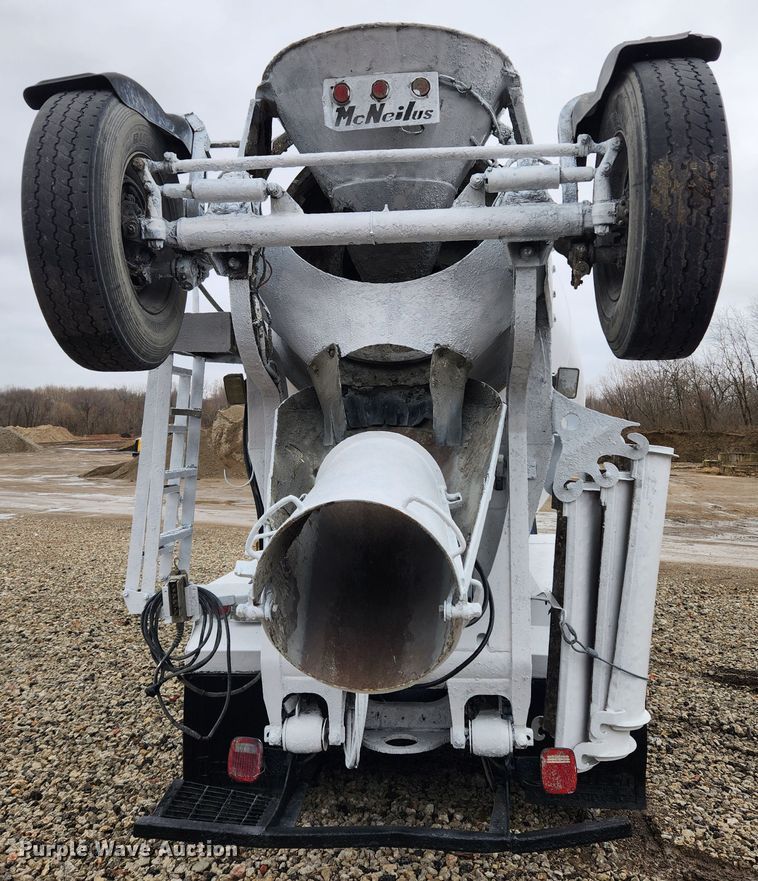 image for item JB9602 2000 Sterling L9500  ready mix truck