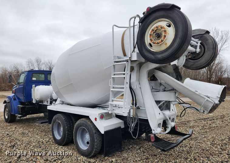 image for item JB9602 2000 Sterling L9500  ready mix truck