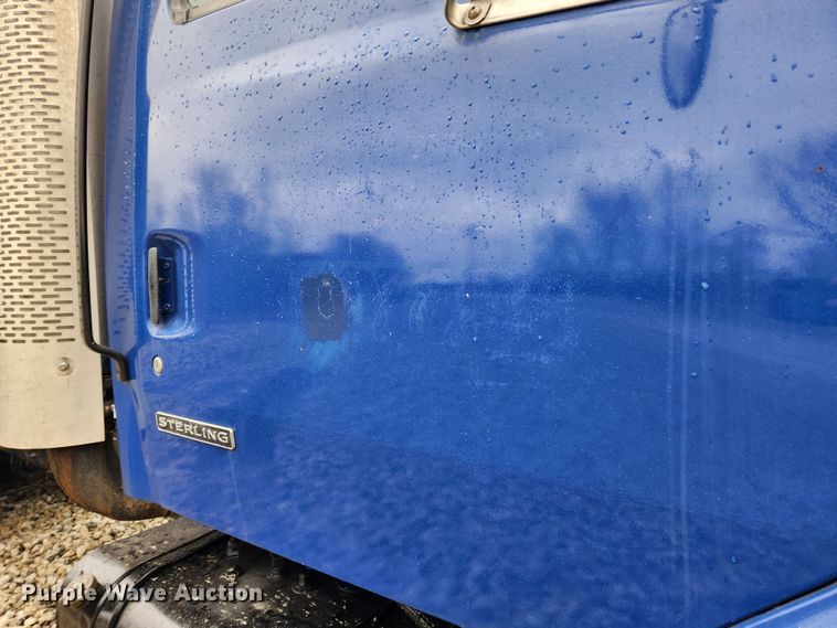 image for item JB9602 2000 Sterling L9500  ready mix truck