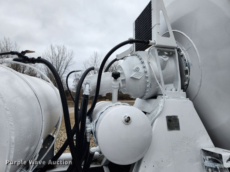 image for item JB9602 2000 Sterling L9500  ready mix truck