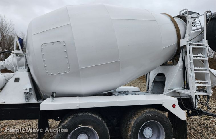 image for item JB9602 2000 Sterling L9500  ready mix truck