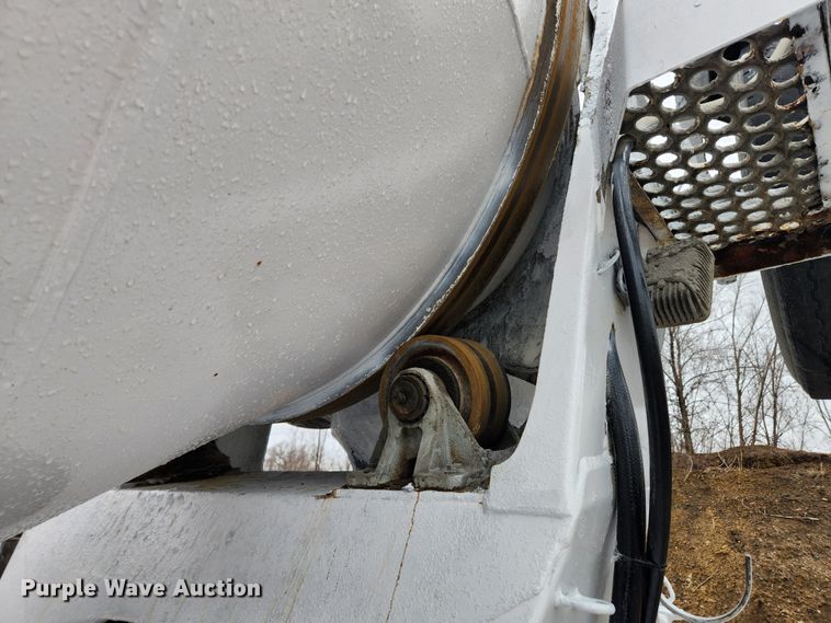 image for item JB9602 2000 Sterling L9500  ready mix truck