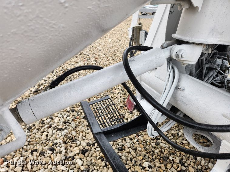 image for item JB9602 2000 Sterling L9500  ready mix truck