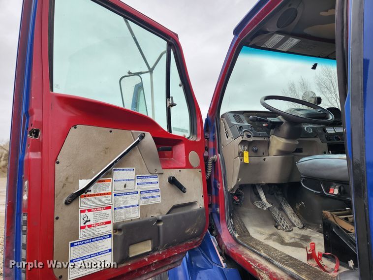 image for item JB9602 2000 Sterling L9500  ready mix truck