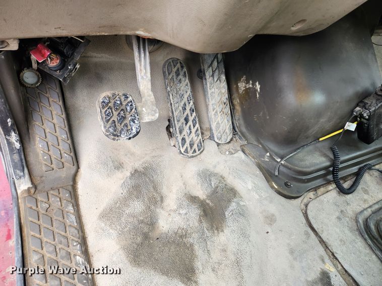 image for item JB9602 2000 Sterling L9500  ready mix truck