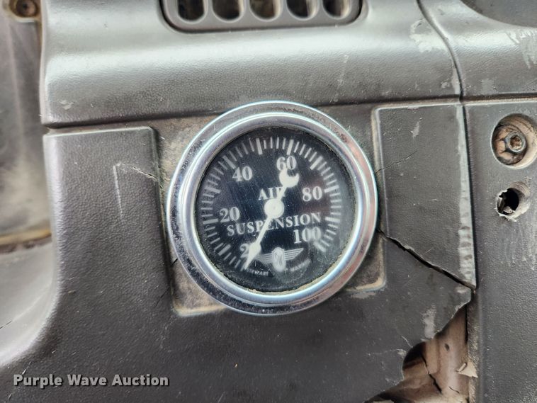 image for item JB9602 2000 Sterling L9500  ready mix truck