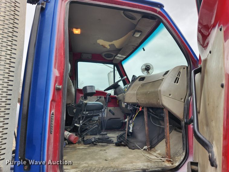 image for item JB9602 2000 Sterling L9500  ready mix truck