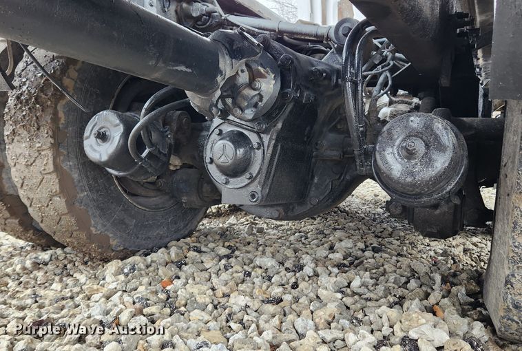 image for item JB9602 2000 Sterling L9500  ready mix truck