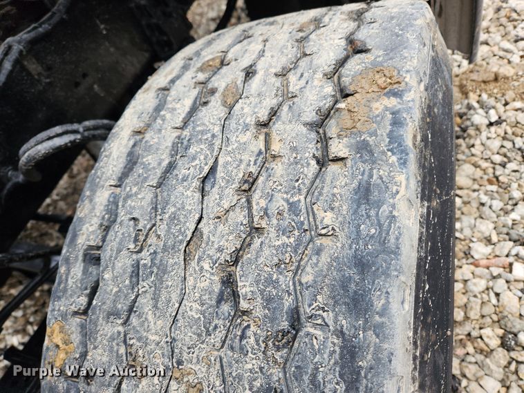 image for item JB9602 2000 Sterling L9500  ready mix truck