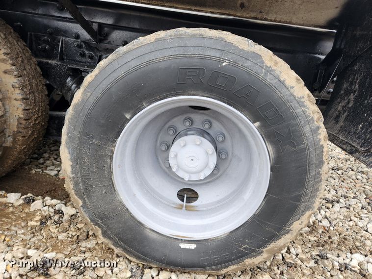 image for item JB9602 2000 Sterling L9500  ready mix truck