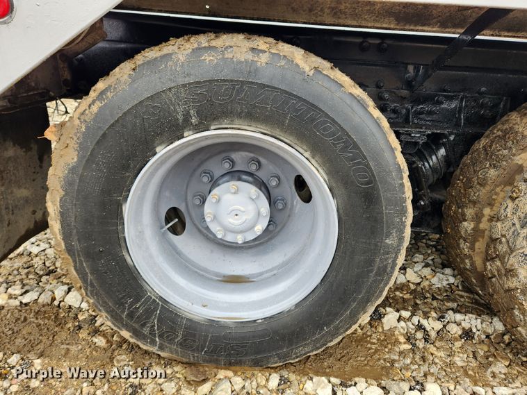 image for item JB9602 2000 Sterling L9500  ready mix truck