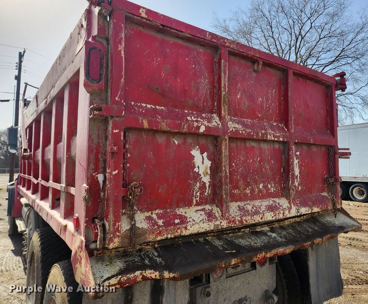 image for item JB9636 1999 Sterling LT9513  dump truck