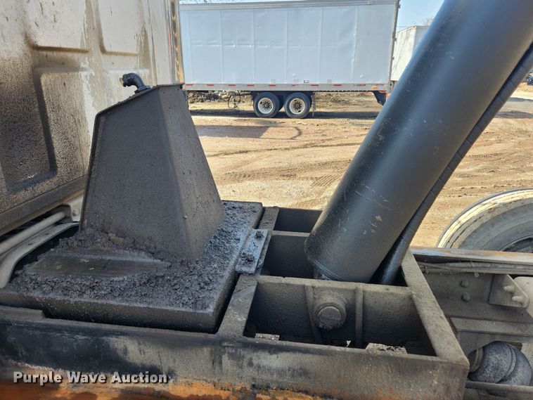 image for item JB9636 1999 Sterling LT9513  dump truck