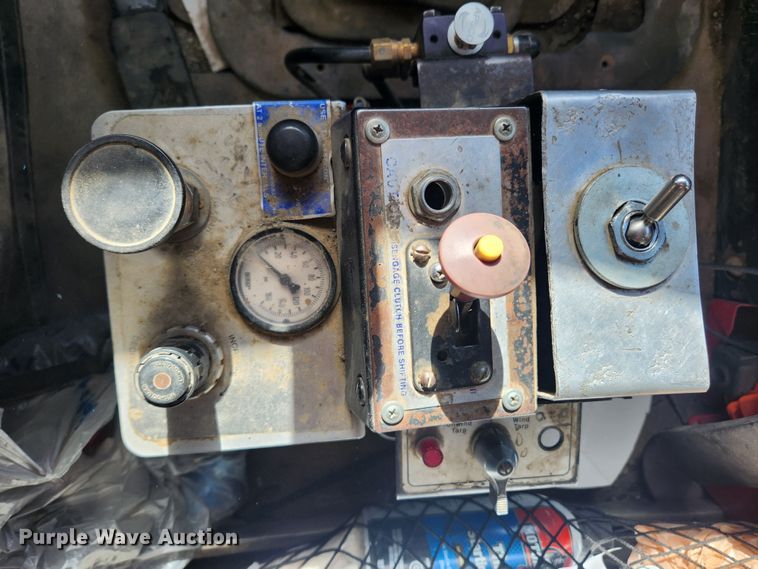 image for item JB9636 1999 Sterling LT9513  dump truck