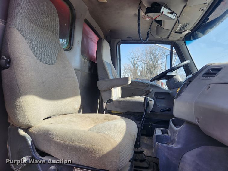 image for item JB9636 1999 Sterling LT9513  dump truck