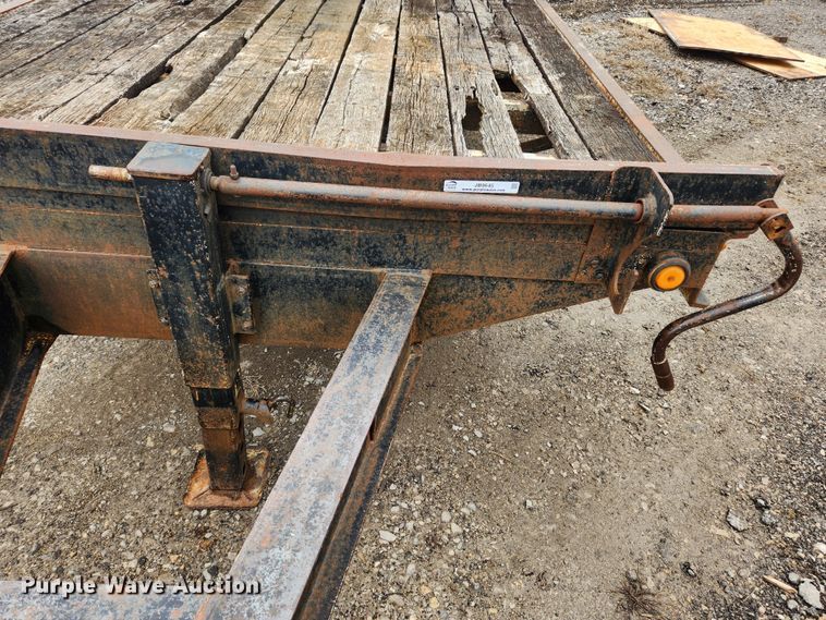 image for item JB9645 2001 Belshe DT-255  equipment trailer