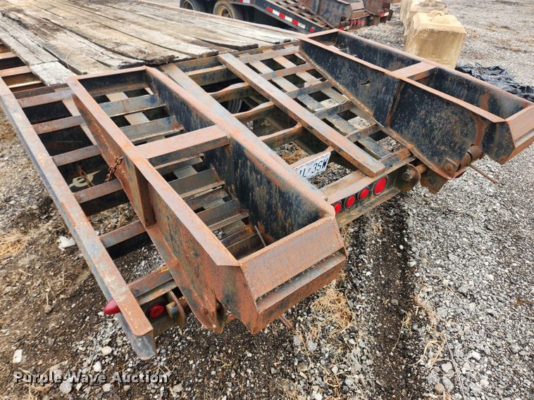 image for item JB9645 2001 Belshe DT-255  equipment trailer