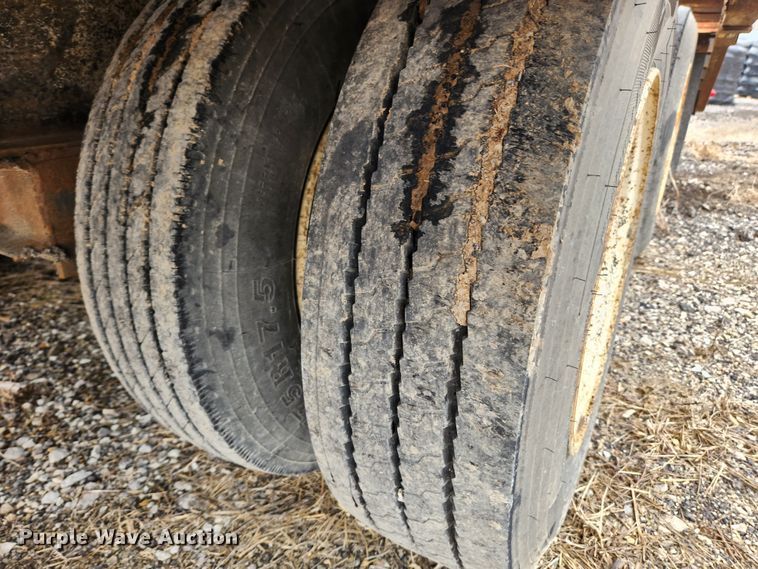 image for item JB9645 2001 Belshe DT-255  equipment trailer