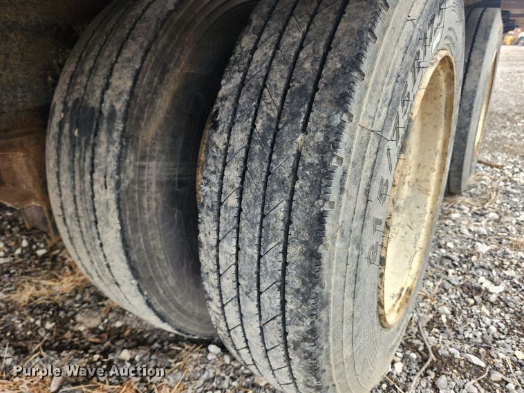 image for item JB9645 2001 Belshe DT-255  equipment trailer