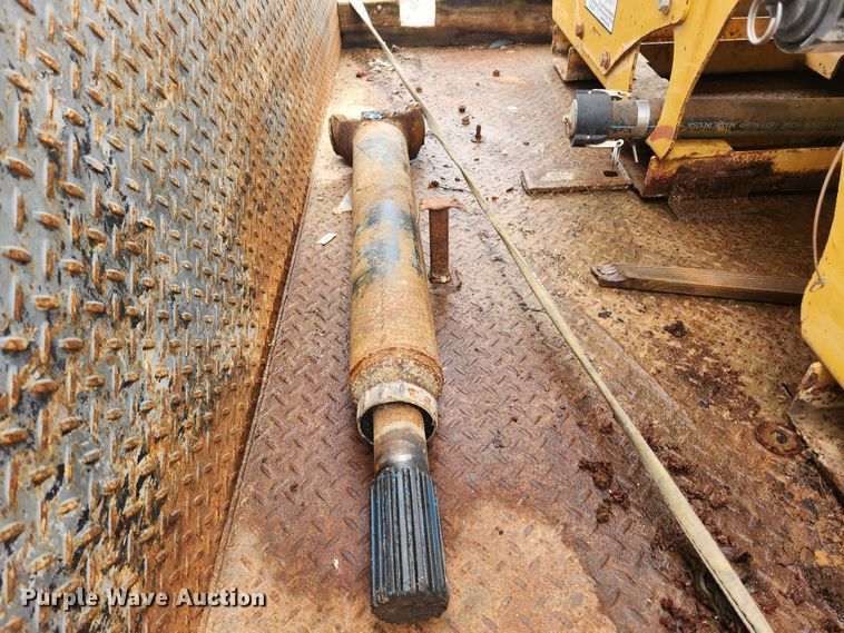 image for item JB9646 1998 International 9100  flatbed truck