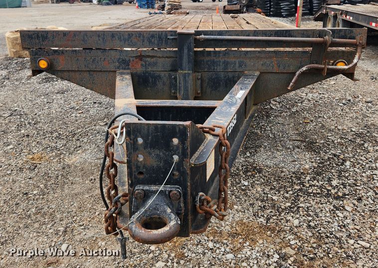 image for item JB9647 2001 Belshe DT-255  equipment trailer