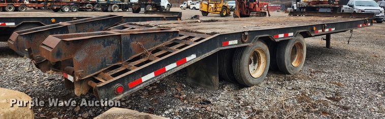 image for item JB9647 2001 Belshe DT-255  equipment trailer