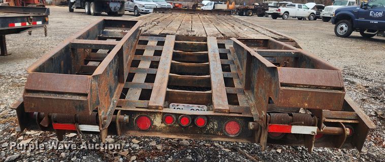 image for item JB9647 2001 Belshe DT-255  equipment trailer