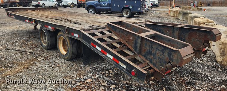 image for item JB9647 2001 Belshe DT-255  equipment trailer