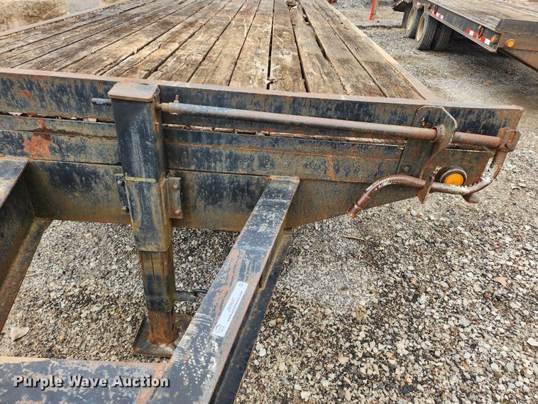 image for item JB9647 2001 Belshe DT-255  equipment trailer