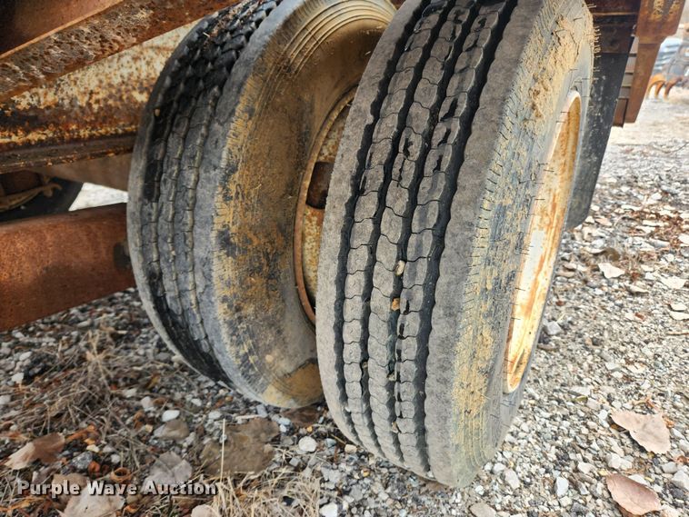 image for item JB9647 2001 Belshe DT-255  equipment trailer