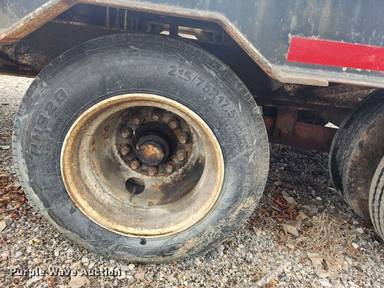 image for item JB9647 2001 Belshe DT-255  equipment trailer