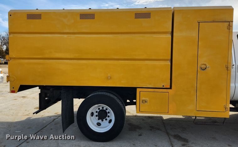 image for item JB9666 Southco  chipper bed