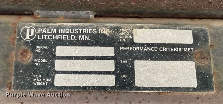 image for item JC9961 Caterpillar CP-323  single drum roller